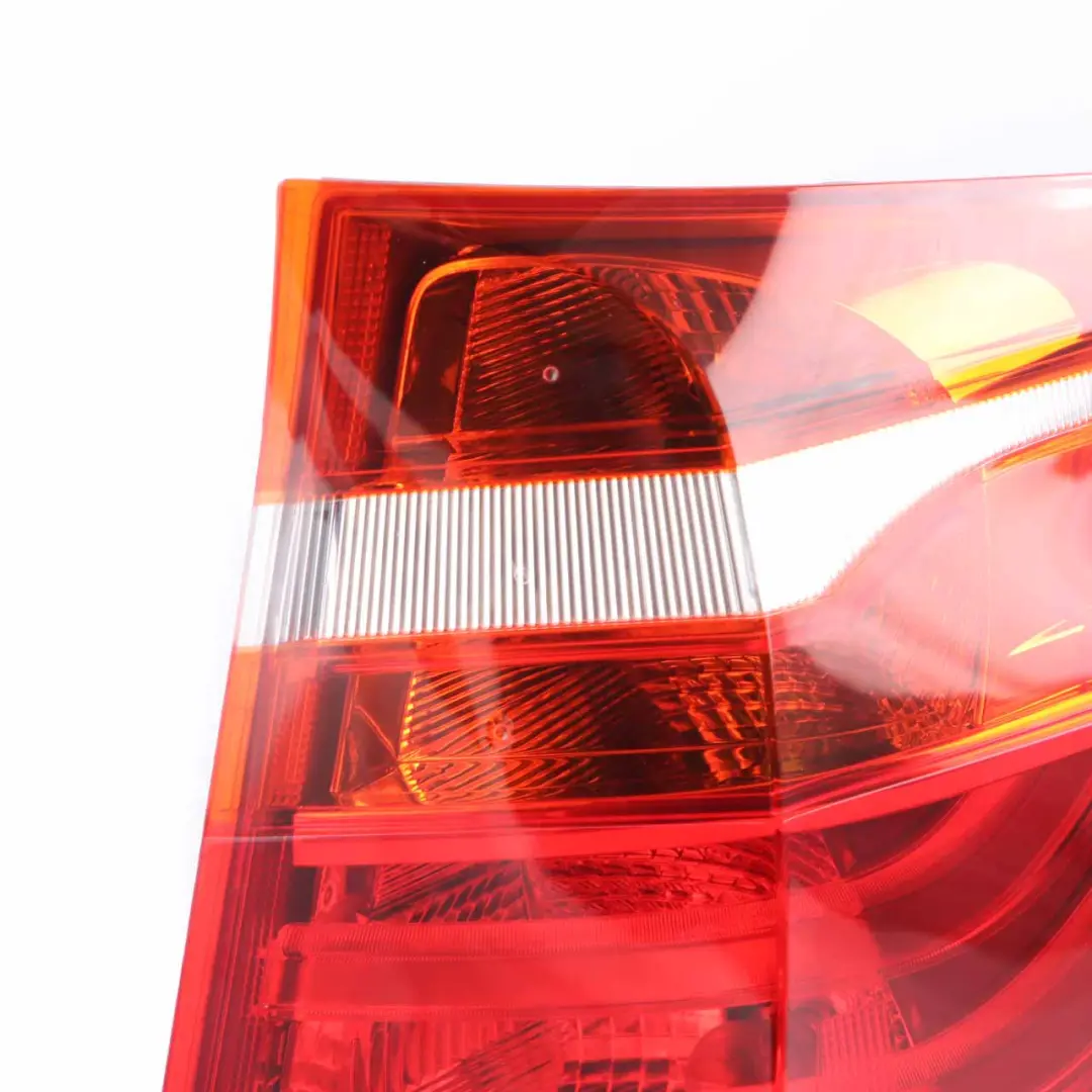 Lampada posteriore a LED nel pannello laterale destro per BMW X3 F25 con numero di parte 7217312 BMW X3 F25 Lampada posteriore a LED nel pannello laterale destro - SKU 7217312 - Numero di parte 7217312