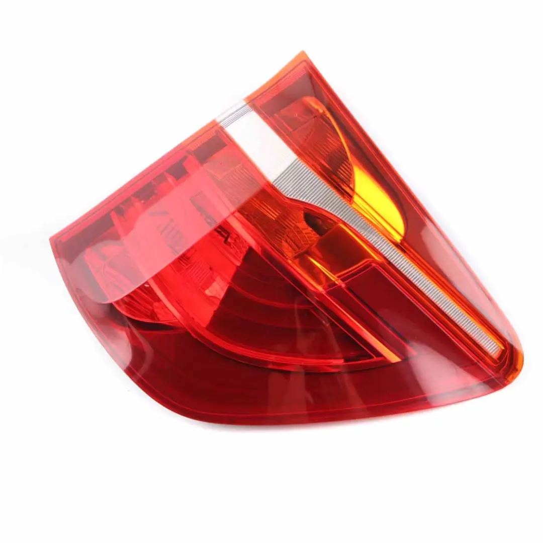 Feu arrière LED dans le panneau latéral droit pour BMW X3 F25 à propos du numéro de pièce 7217312 BMW X3 F25 Feu arrière LED dans le panneau latéral droit - SKU 7217312 - Numéro de pièce 7217312