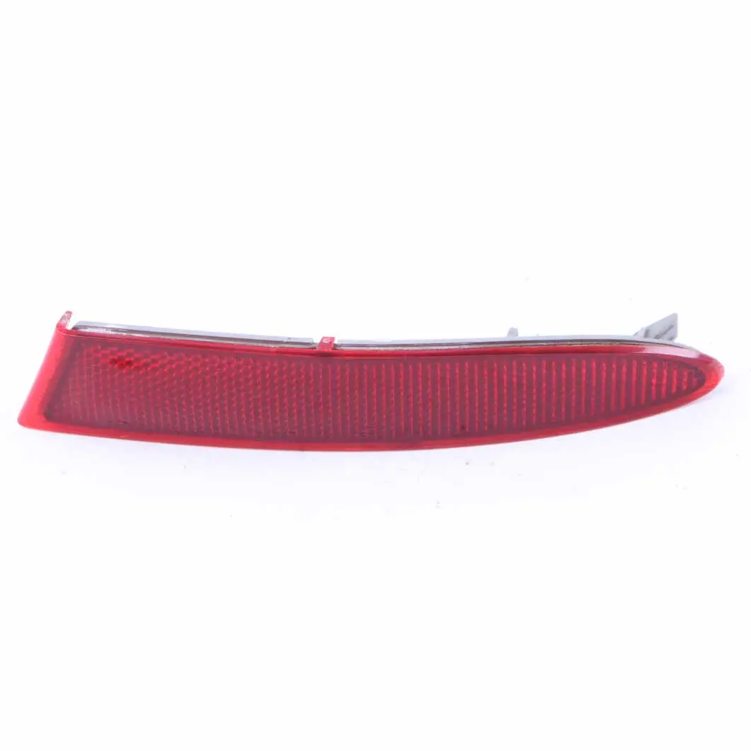 Reflector de la lámpara trasera derecha parachoques Trim Reflexión Rojo para BMW F25 con número de pieza 7217316 BMW F25 Reflector de la lámpara trasera derecha parachoques Trim Reflexión Rojo - SKU 7217316 - Número de pieza 7217316