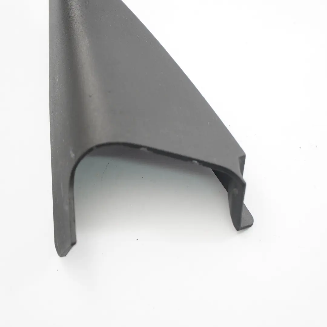 Osłona Narożnik Wnętrza Przednich Drzwi Lewa do BMW F13 F12 F06 o numerze 7217489 BMW F13 F12 F06 Osłona Narożnik Wnętrza Przednich Drzwi Lewa - SKU 7217489 - Numer Części 7217489