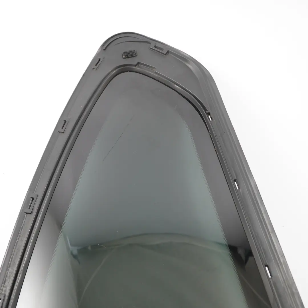 Vitre de custode arrière gauche Vitrage vert AS3 pour BMW F13 à propos du numéro de pièce 7219889 BMW F13 Vitre de custode arrière gauche Vitrage vert AS3 - SKU 7219889 - Numéro de pièce 7219889