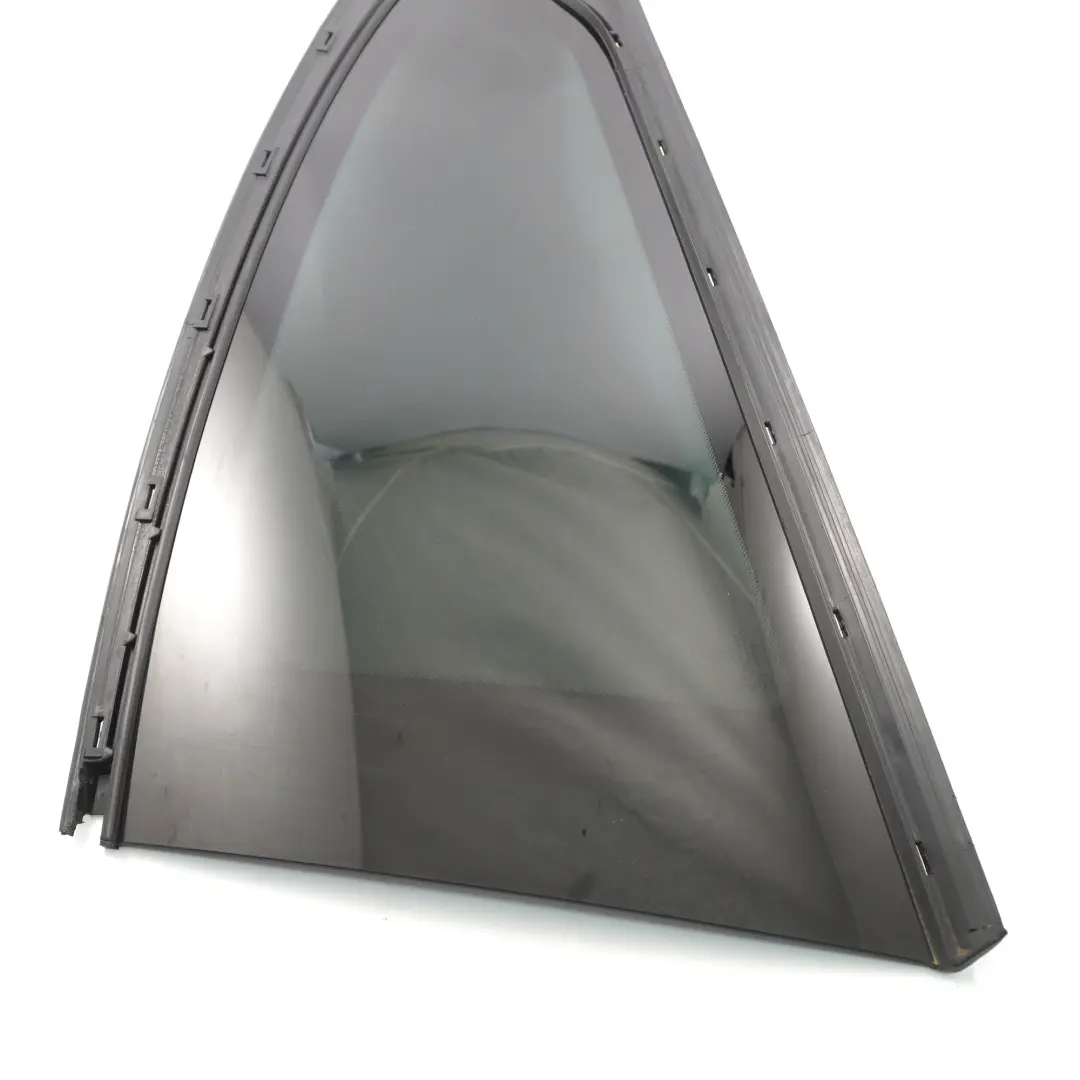 Lado Ventana Cuarto Vidrio Trasero Izquierdo Vidrio Verde AS3 para BMW F13 con número de pieza 7219889 BMW F13 Lado Ventana Cuarto Vidrio Trasero Izquierdo Vidrio Verde AS3 - SKU 7219889 - Número de pieza 7219889