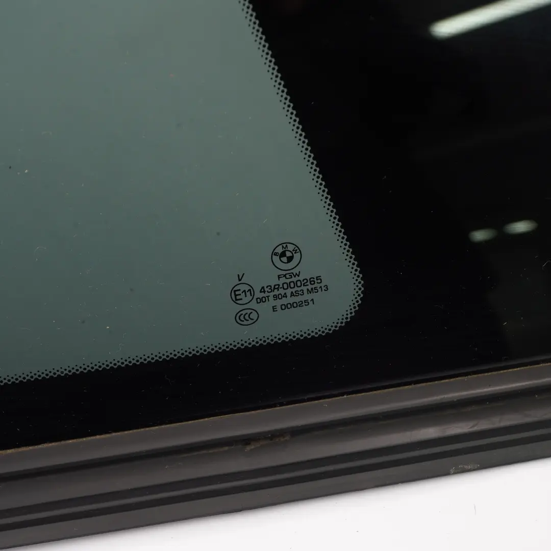 Seiten scheibe Viertel Glas hinten rechts Verglasung grün AS3 für BMW F13 mit Teilenummer 7219890 BMW F13 Seiten scheibe Viertel Glas hinten rechts Verglasung grün AS3 - SKU 7219890 - Teilenummer 7219890