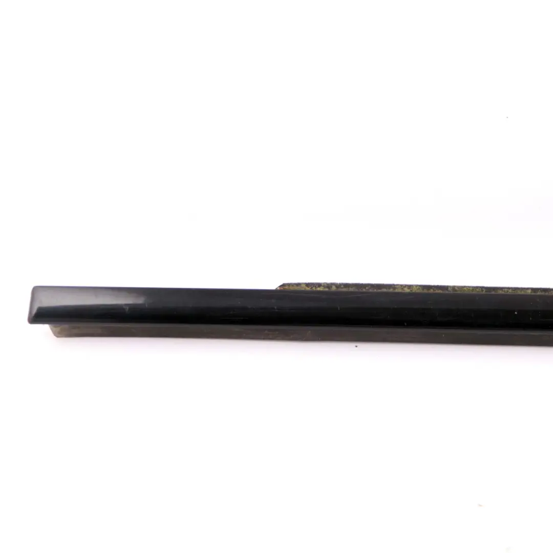 BMW E91 Outer Weatherstrip Rear Left Door N/S High Gloss Black - SKU 7220191 - Part number 7220191