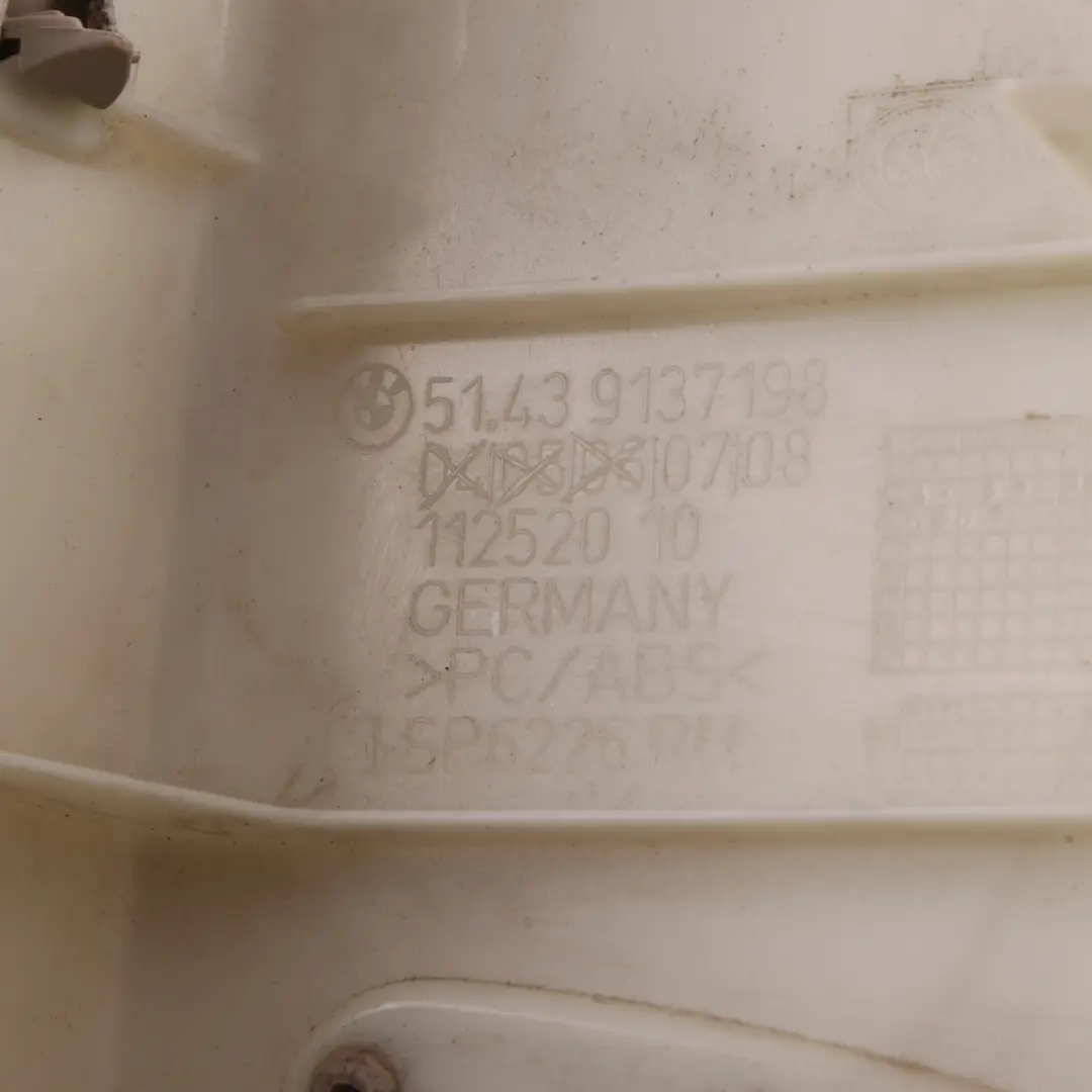 Cubierta Columna B Pilar Superior Derecho Oyster para BMW F07 GT con número de pieza 7220574 BMW F07 GT Cubierta Columna B Pilar Superior Derecho Oyster - SKU 7220574 - Número de pieza 7220574