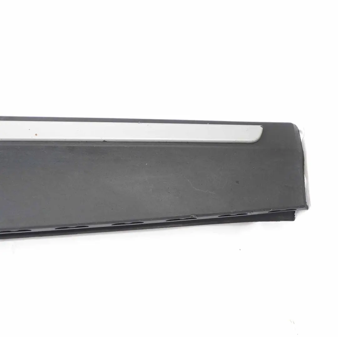 Moldura Delantera Derecha Panel Balancín X-Line Tapa para BMW X3 F25 con número de pieza 7220610 BMW X3 F25 Moldura Delantera Derecha Panel Balancín X-Line Tapa - SKU 7220610 - Número de pieza 7220610