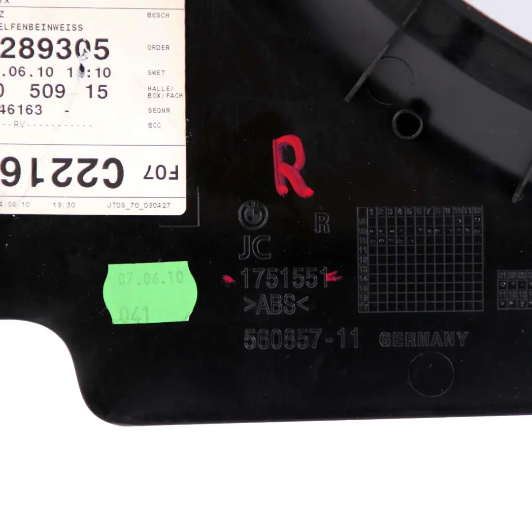 Trim BMW F07 B Pillar Panel Bottom Right Gran Turismo Ivory White 1751551 to Cover with Part number 7221694 Cover Trim BMW F07 B Pillar Panel Bottom Right Gran Turismo Ivory White 1751551 - SKU 7221694 - Part number 7221694