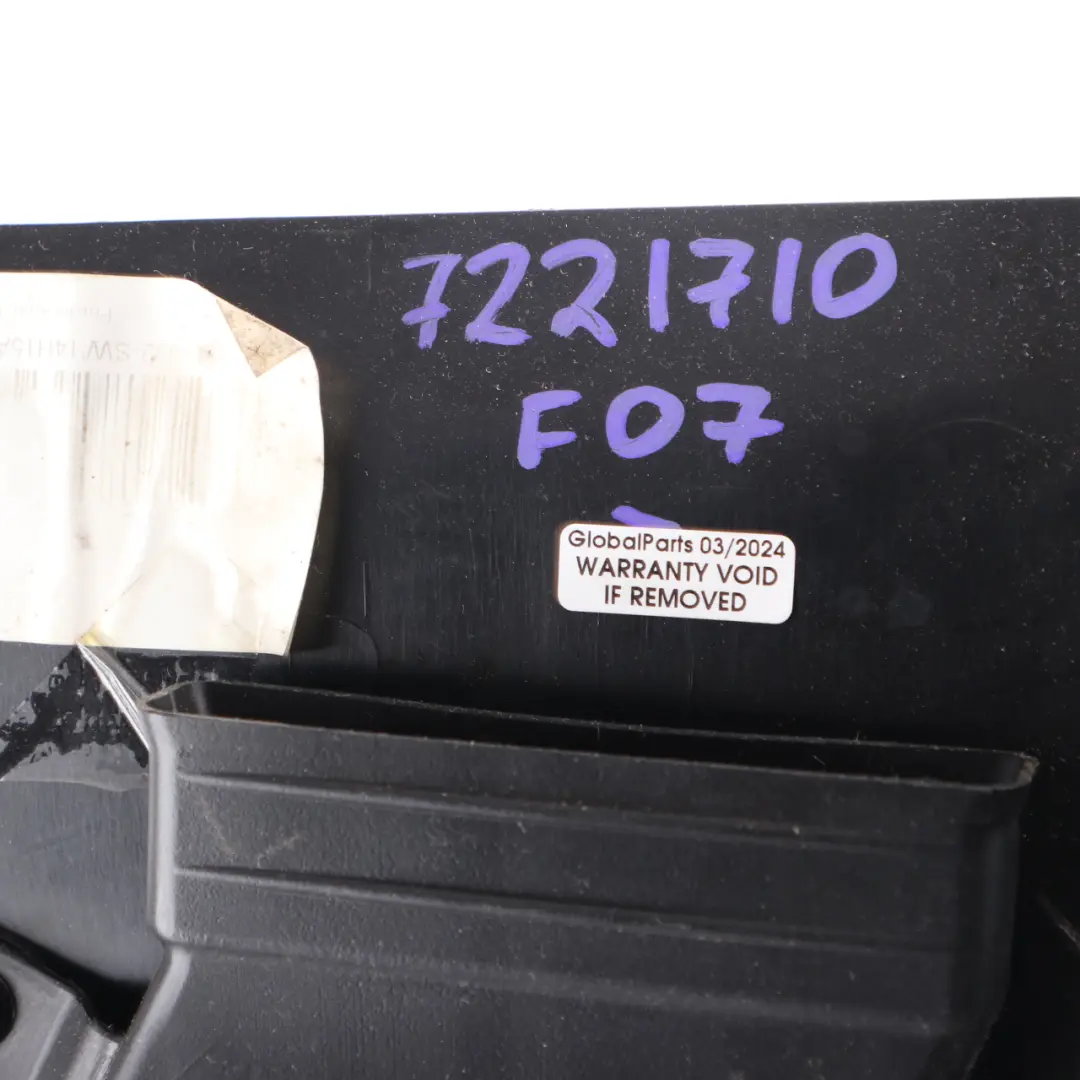 Panel BMW F07 Trim B-pillar Cover Bottom Right O/S Leather Dakota Black to with Part number 7221710 Panel BMW F07 Trim B-pillar Cover Bottom Right O/S Leather Dakota Black - SKU 7221710 - Part number 7221710