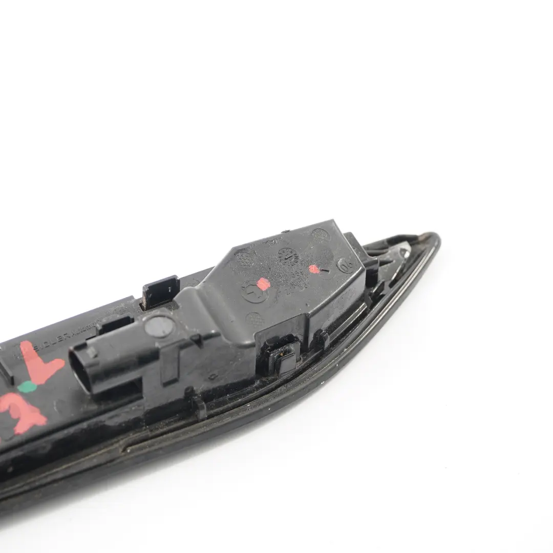  Indicatore laterale BMW F12 F13 parafango indicatore direzione sinistra - SKU 7221859 - Numero di parte 7221859