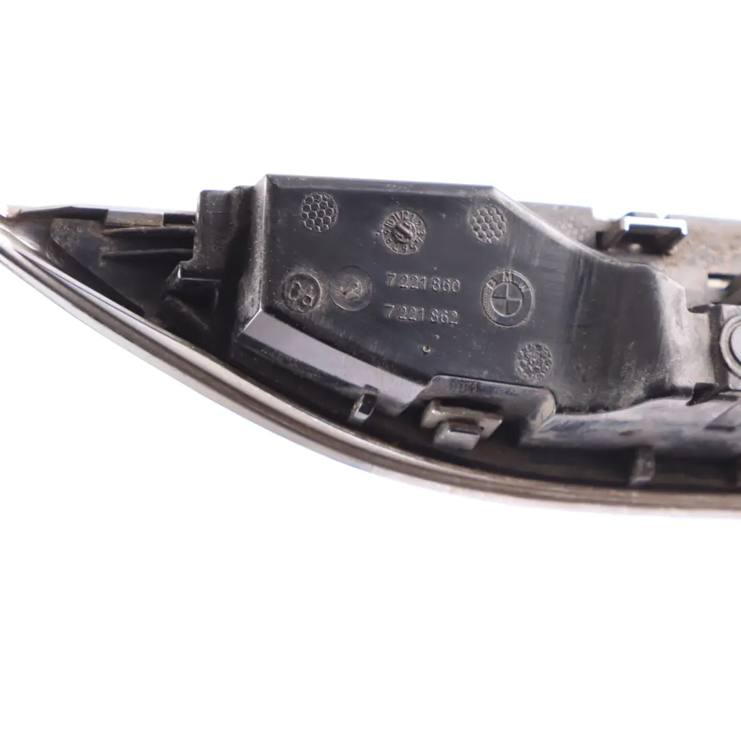 Kierunkowskaz Błotnika Prawy Przód do BMW F12 F13 o numerze 7221860 BMW F12 F13 Kierunkowskaz Błotnika Prawy Przód - SKU 7221860-1 - Numer Części 7221860