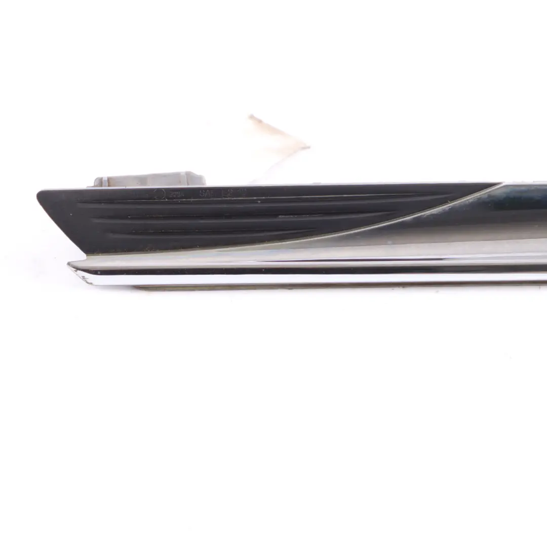 BMW F12 F13 Kierunkowskaz Błotnika Prawy Przód - SKU 7221860-1 - Numer Części 7221860