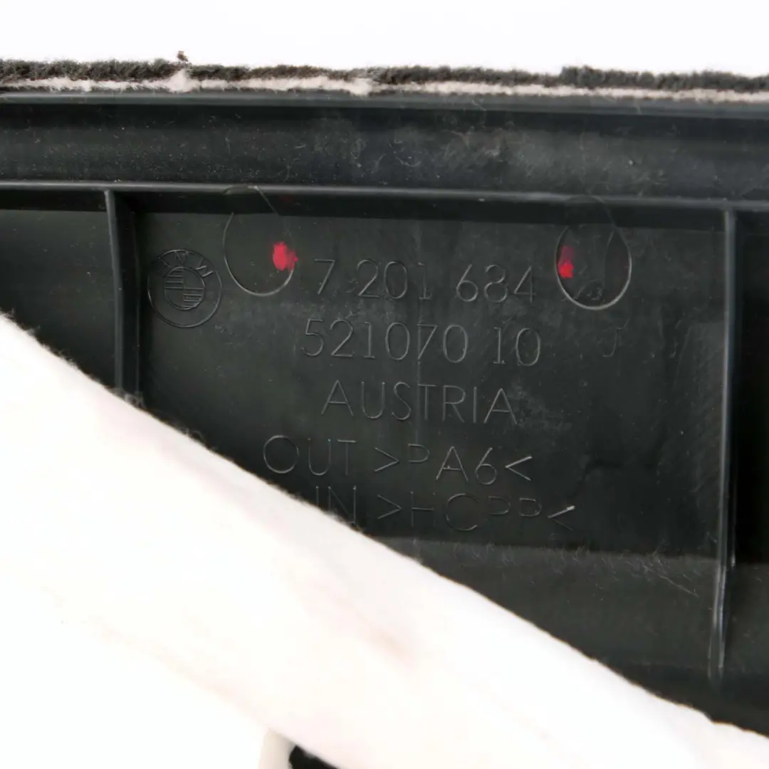 Pannello Portellone Posteriore Coperchio Baule Nero 7201684 per BMW F07 GT con numero di parte 7223715 BMW F07 GT Pannello Portellone Posteriore Coperchio Baule Nero 7201684 - SKU 7223715 - Numero di parte 7223715