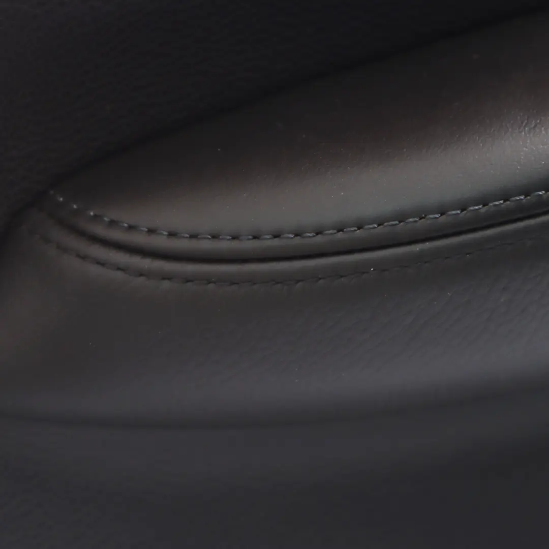 BMW E88 Panneau latéral de garniture Arrière Droite Recouvrement Cuir Rouge - SKU 7224410 - Numéro de pièce 7224410