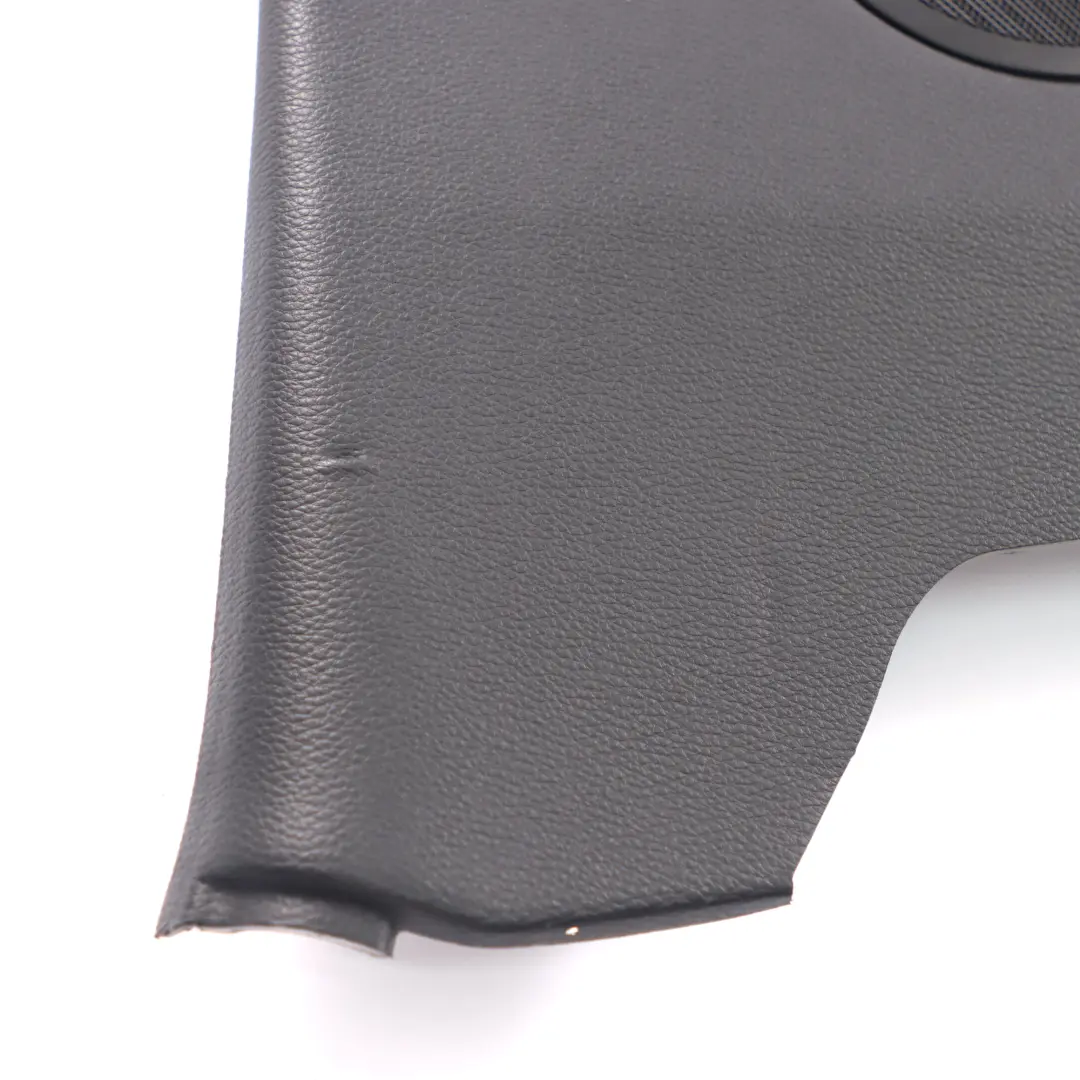 Embellecedor Lateral Trasero Derecho Revestimiento Cuero Rojo para BMW E88 con número de pieza 7224410 BMW E88 Embellecedor Lateral Trasero Derecho Revestimiento Cuero Rojo - SKU 7224410 - Número de pieza 7224410