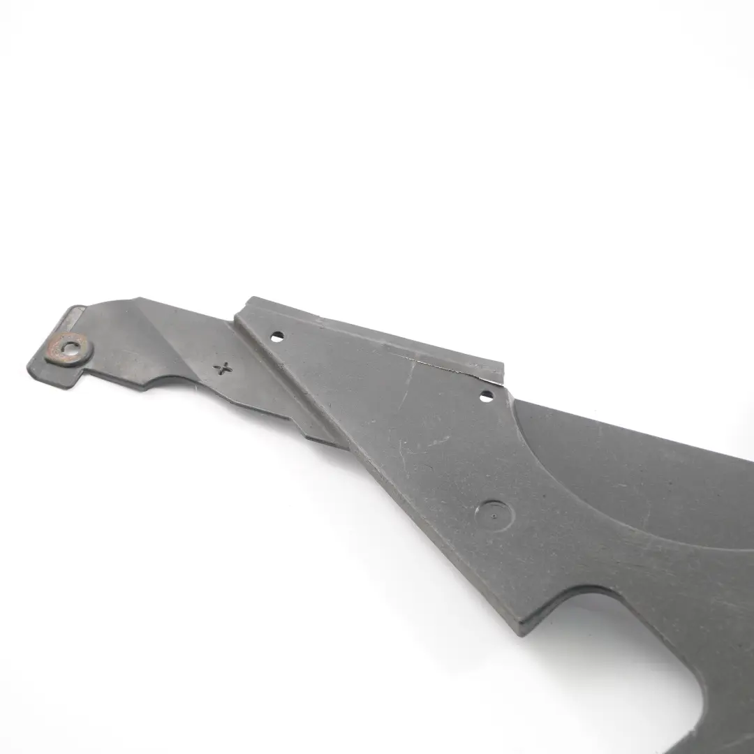 Couvercle de protection du réservoir gauche sous le plancher pour BMW F12 F13 à propos du numéro de pièce 7224467 BMW F12 F13 Couvercle de protection du réservoir gauche sous le plancher - SKU 7224467 - Numéro de pièce 7224467