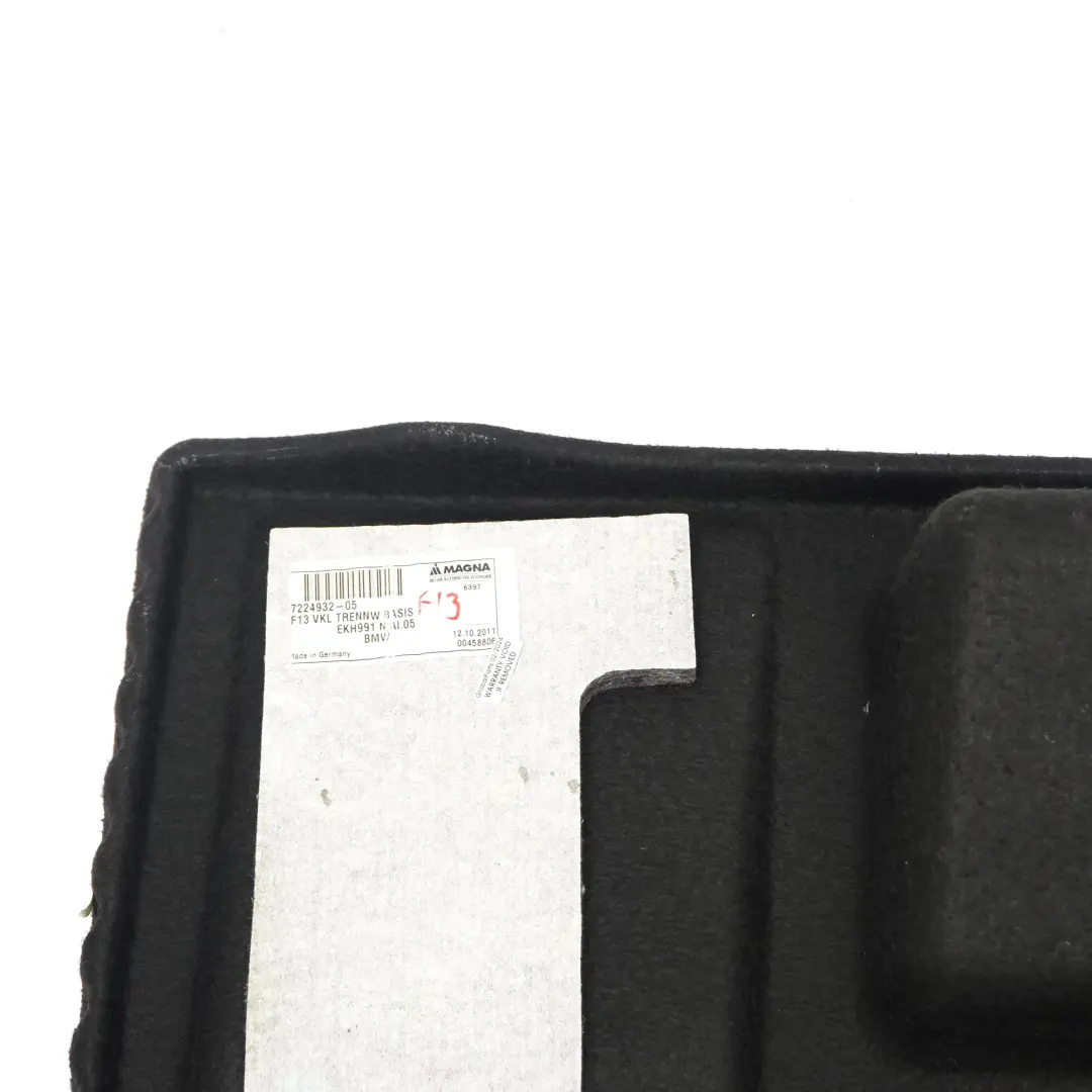 Parete del bagagliaio BMW F13 Rivestimento del pannello divisorio Nero per con numero di parte 7224932 Parete del bagagliaio BMW F13 Rivestimento del pannello divisorio Nero - SKU 7224932 - Numero di parte 7224932