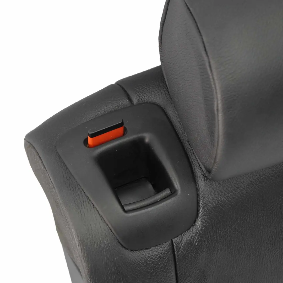 Sedile Posteriore Destro O/S Schienale Bracciolo Pelle Nera Nevada per BMW X5 E70 con numero di parte 7225103 BMW X5 E70 Sedile Posteriore Destro O/S Schienale Bracciolo Pelle Nera Nevada - SKU 7225103-1 - Numero di parte 7225103