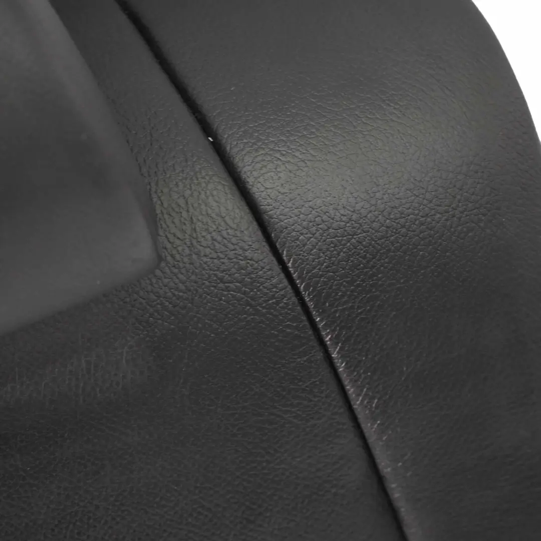 Sedile Posteriore Destro O/S Schienale Bracciolo Pelle Nera Nevada per BMW X5 E70 con numero di parte 7225103 BMW X5 E70 Sedile Posteriore Destro O/S Schienale Bracciolo Pelle Nera Nevada - SKU 7225103-1 - Numero di parte 7225103