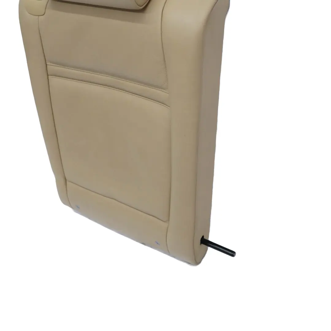 Sedile Posteriore Destro Schienale Bracciolo Pelle Beige Nevada per BMW X5 E70 con numero di parte 7225104 BMW X5 E70 Sedile Posteriore Destro Schienale Bracciolo Pelle Beige Nevada - SKU 7225104 - Numero di parte 7225104