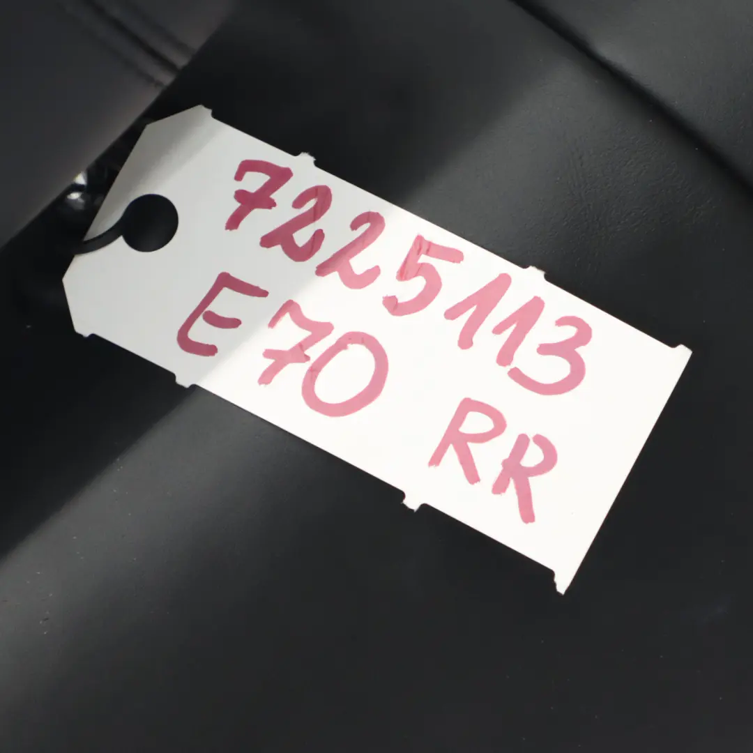 Schienale Sedile Posteriore Destro Rivestimento Schienale Nera per BMW X5 E70 con numero di parte 7225164 BMW X5 E70 Schienale Sedile Posteriore Destro Rivestimento Schienale Nera - SKU 7225113 - Numero di parte 7225164