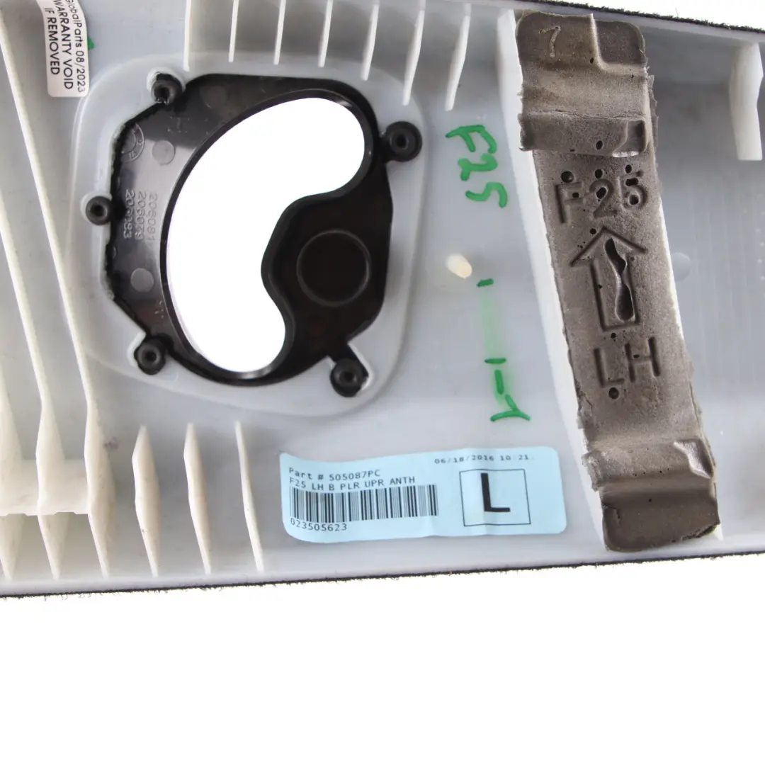 B-Pillar BMW X3 F25 Panneau garniture supérieur gauche colonne couverture Black pour à propos du numéro de pièce 7225309 B-Pillar BMW X3 F25 Panneau garniture supérieur gauche colonne couverture Black - SKU 7225309-1 - Numéro de pièce 7225309