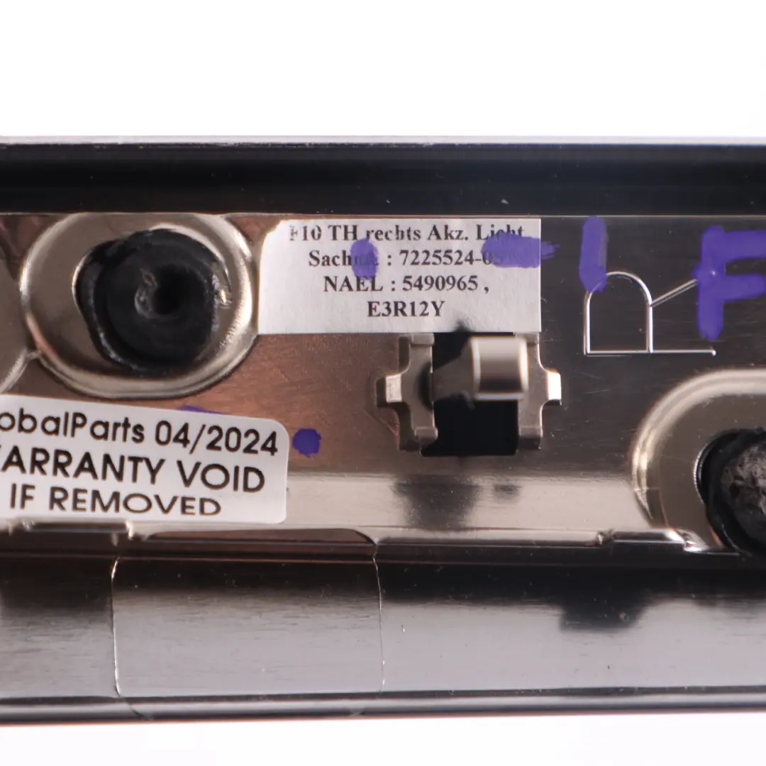 Innen Raum Tür Abdeckung Griff Zier Leiste Aluminium Hinten Rechts für BMW F10 F11 mit Teilenummer 7225524 BMW F10 F11 Innen Raum Tür Abdeckung Griff Zier Leiste Aluminium Hinten Rechts - SKU 7225524-1 - Teilenummer 7225524