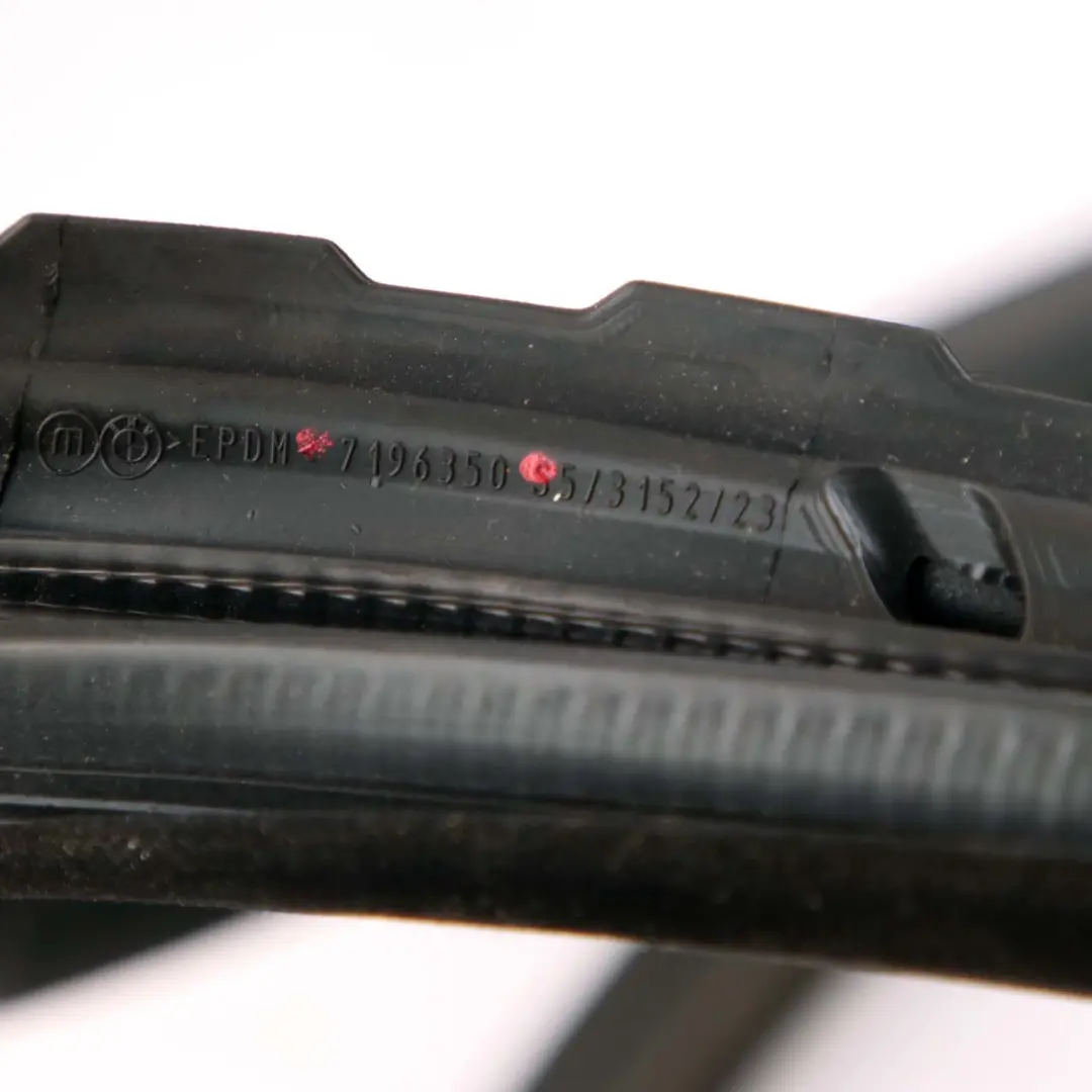 Joint D'Étanchéité De Porte Avant Droite Noir 7196350 pour BMW F07 GT Gran Turismo à propos du numéro de pièce 7226396 BMW F07 GT Gran Turismo Joint D'Étanchéité De Porte Avant Droite Noir 7196350 - SKU 7226396 - Numéro de pièce 7226396