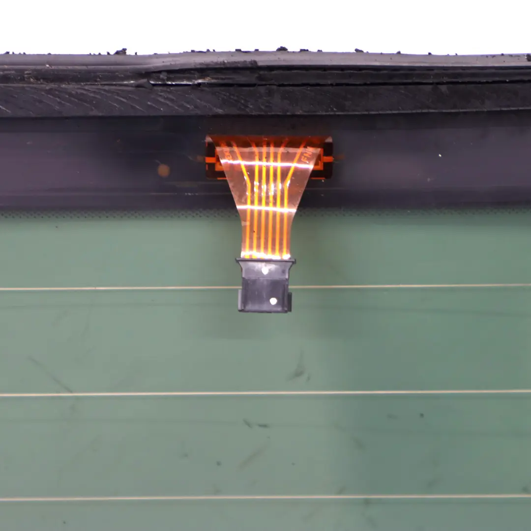 Szyba Tylna Szyba Tylnej Klapy Bagażnika Przyciemniana AS3 do BMW F13 o numerze 7227350 BMW F13 Szyba Tylna Szyba Tylnej Klapy Bagażnika Przyciemniana AS3 - SKU 7227350 - Numer Części 7227350