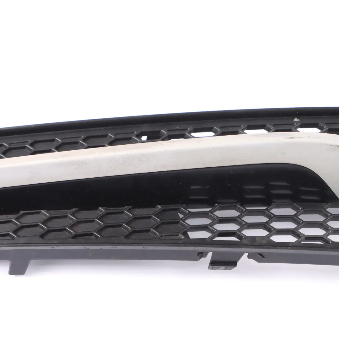 BMW E92 E93 LCI Kratka Zderzaka Prawy Przód - SKU 7227924 - Numer Części 7227924