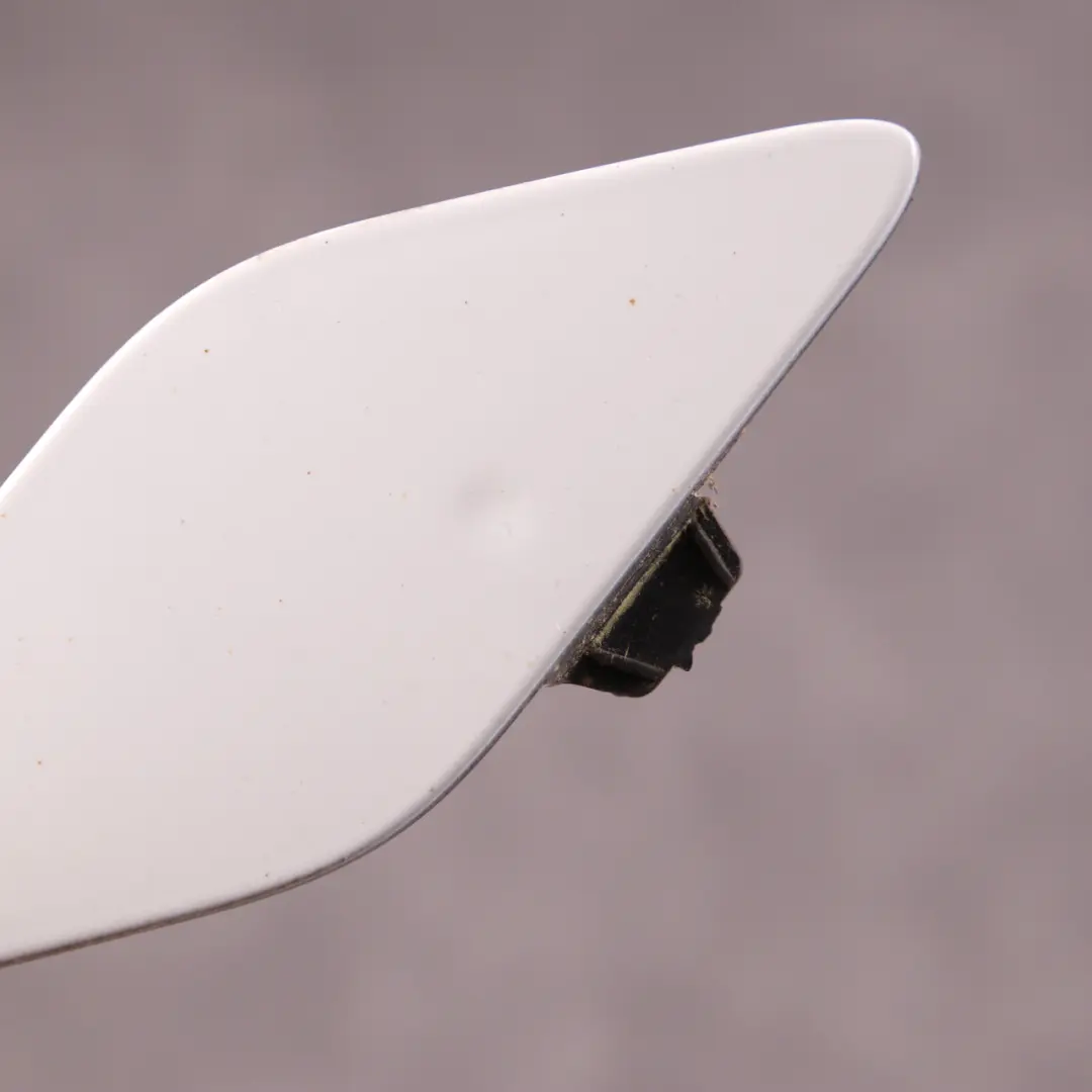 Bumper Flap BMW Z4 E89 Towing Eye Cover Trim Alpinweiss Alpine White 300 to Rear with Part number 7228112 Rear Bumper Flap BMW Z4 E89 Towing Eye Cover Trim Alpinweiss Alpine White 300 - SKU 7228112-AW - Part number 7228112