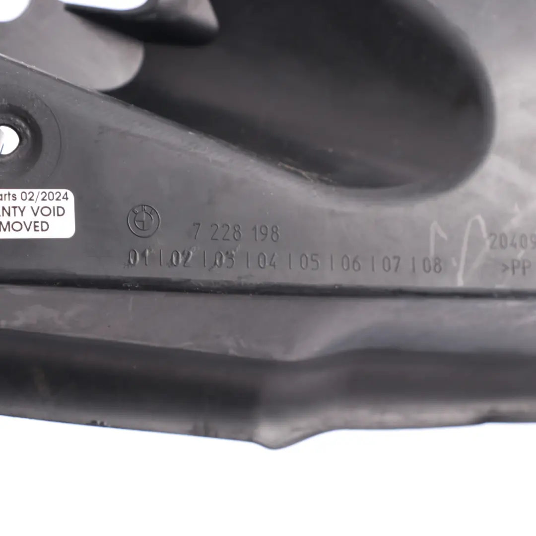 Trunk Lid Gutter Strip Right O/S Boot Lid Water Deflector Trim to BMW F12 with Part number 7228198 BMW F12 Trunk Lid Gutter Strip Right O/S Boot Lid Water Deflector Trim - SKU 7228198 - Part number 7228198