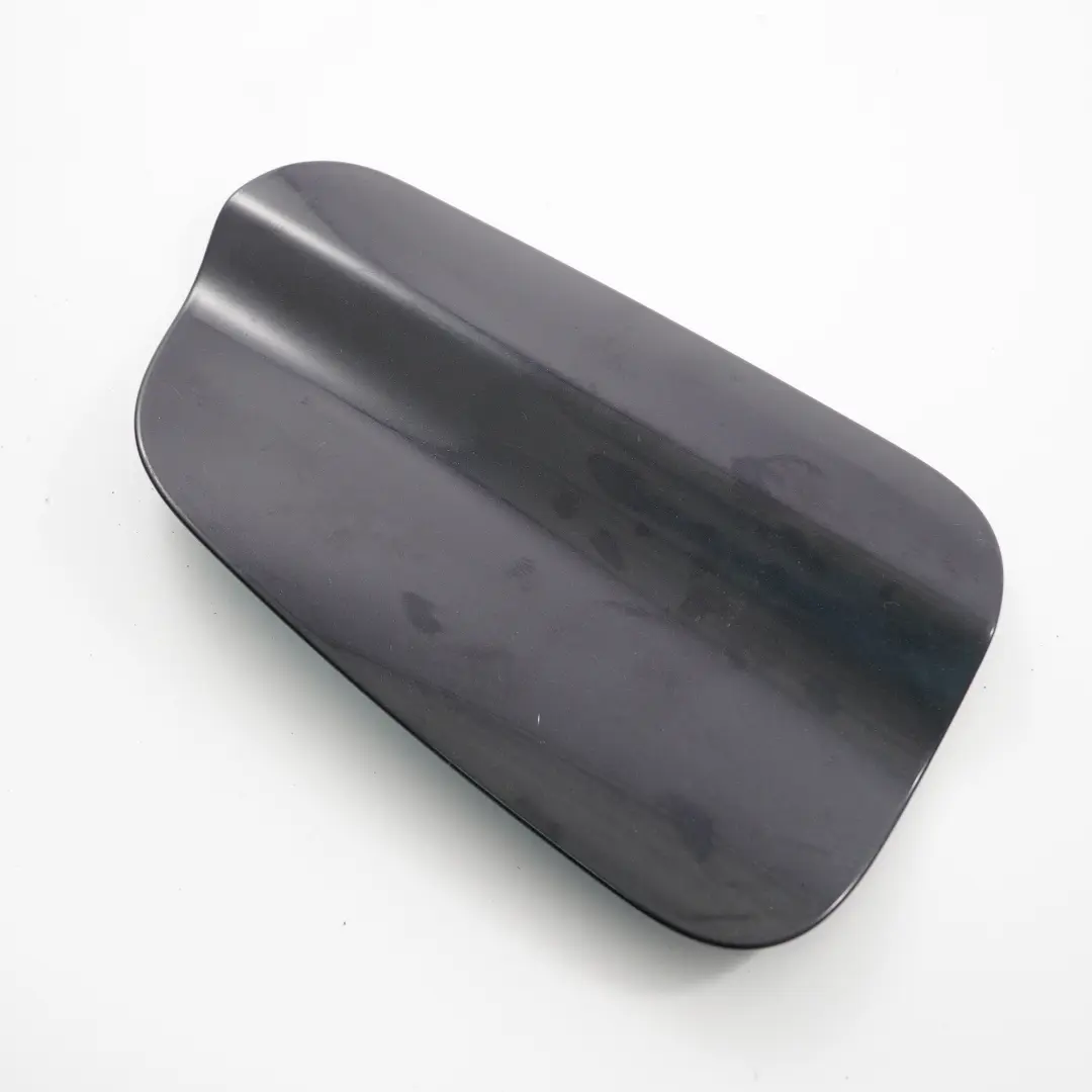 Riempimento carburante Tappo copertura sportello nero carbonio - 416 per BMW F12 F13 con numero di parte 7228212 BMW F12 F13 Riempimento carburante Tappo copertura sportello nero carbonio - 416 - SKU 7228212-CAR - Numero di parte 7228212