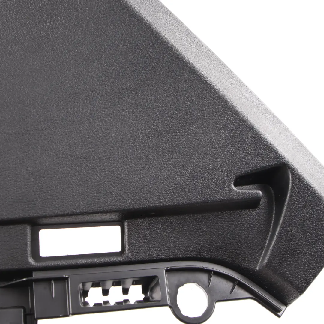 Embellecedor Pilar Trasero Derecho Columna D Tapa Gris 7228140 para BMW X3 F25 con número de pieza 7229078 BMW X3 F25 Embellecedor Pilar Trasero Derecho Columna D Tapa Gris 7228140 - SKU 7229078-1 - Número de pieza 7229078