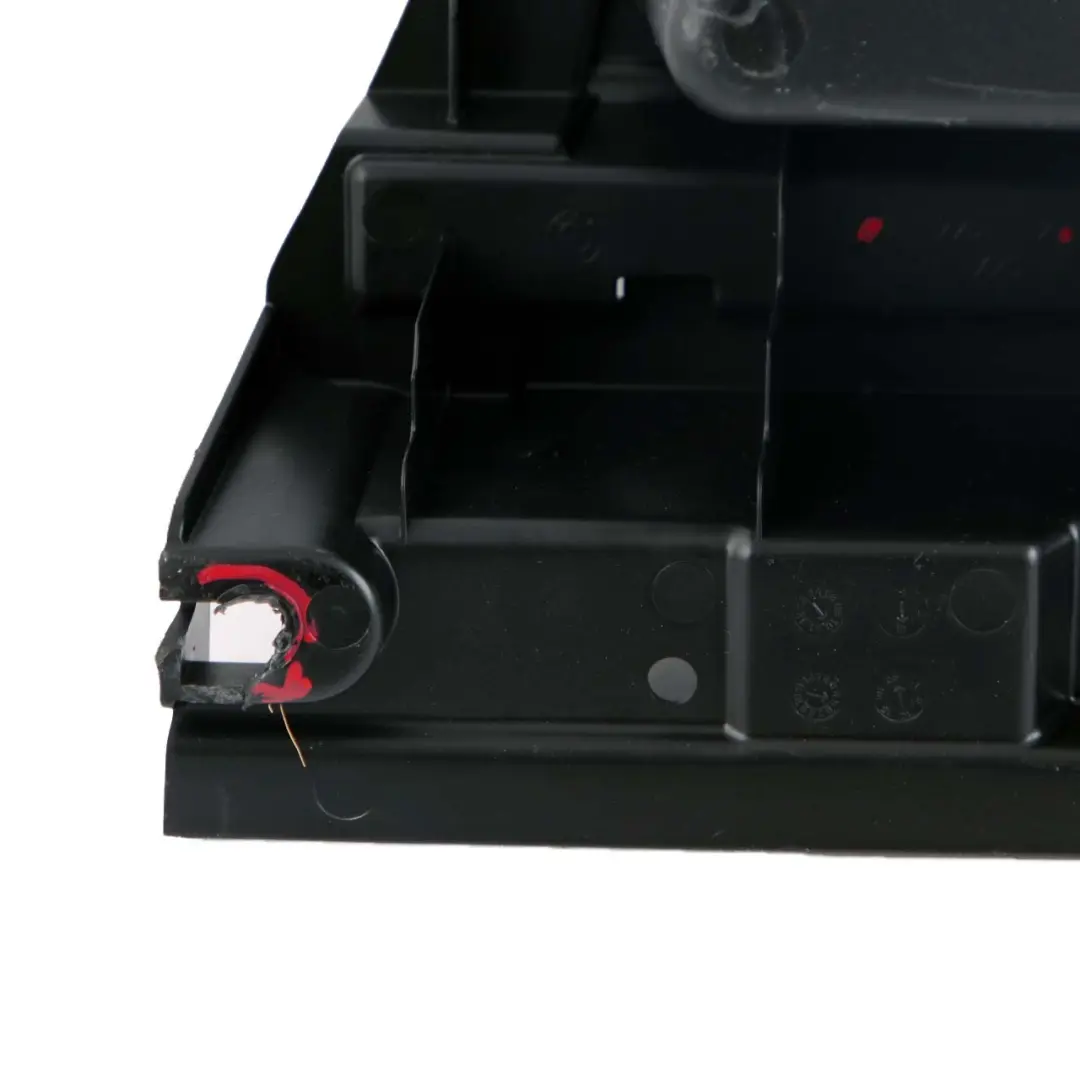 Moldura Alfombra Piso Maletero Trasera Derecha Lado Exterior para BMW F07 GT LCI con número de pieza 7229312 BMW F07 GT LCI Moldura Alfombra Piso Maletero Trasera Derecha Lado Exterior - SKU 7229312 - Número de pieza 7229312