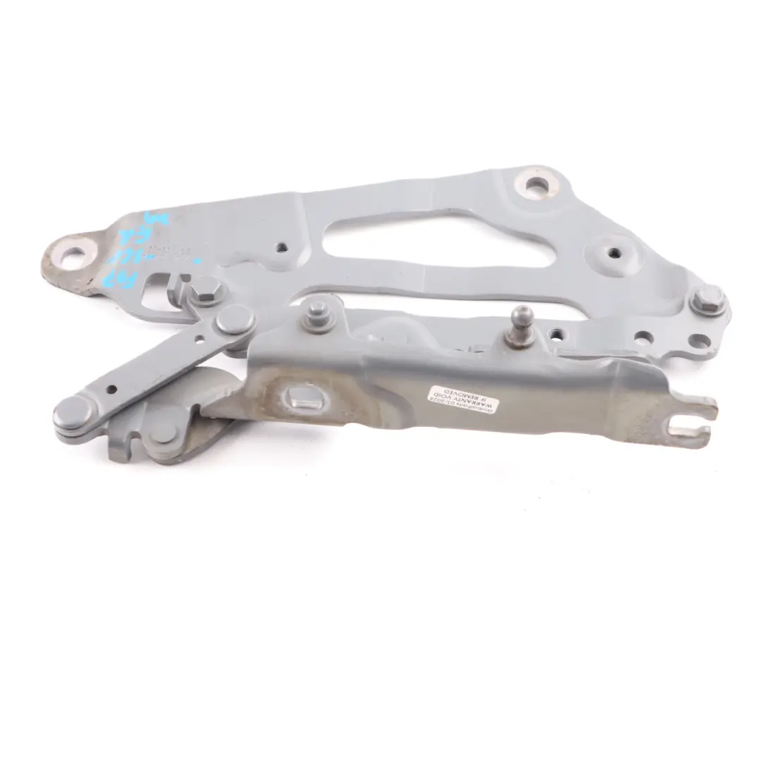 Zawias Maski Prawy Przód Szara - A52 7046324 do BMW F07 GT o numerze 7229636 BMW F07 GT Zawias Maski Prawy Przód Szara - A52 7046324 - SKU 7229636-SCG - Numer Części 7229636