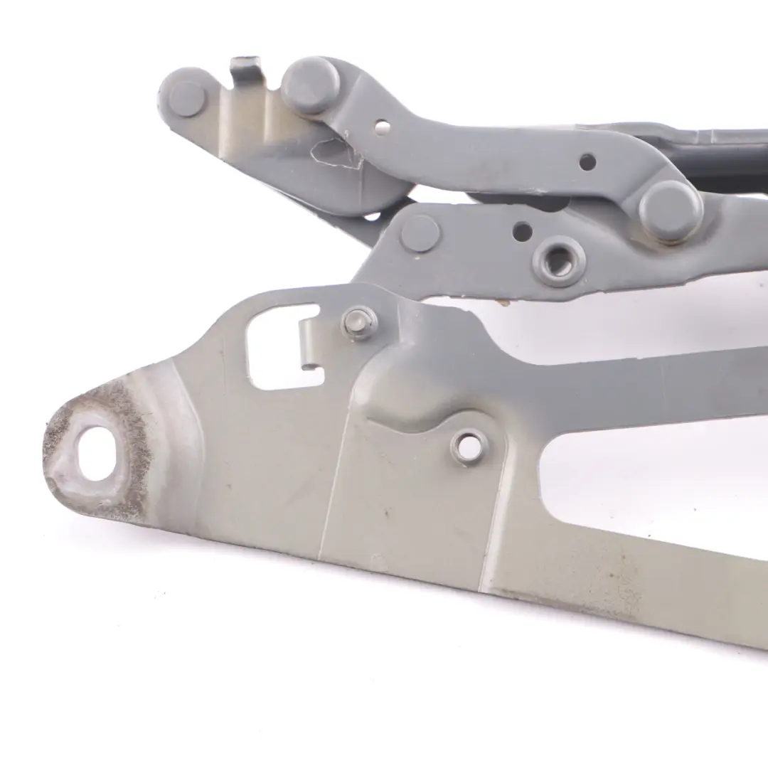 Cerniera cofano motore anteriore destra grigio siderale - A52 7046324 per BMW F07 GT con numero di parte 7229636 BMW F07 GT Cerniera cofano motore anteriore destra grigio siderale - A52 7046324 - SKU 7229636-SCG - Numero di parte 7229636