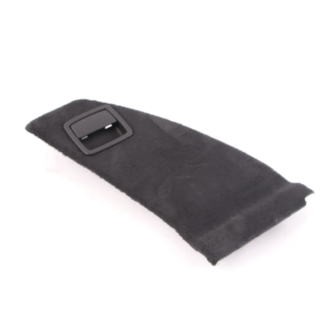 Scatola distribuzione bagagliaio Coperchio pannello nero 7246365 per BMW F07 con numero di parte 7229824 BMW F07 Scatola distribuzione bagagliaio Coperchio pannello nero 7246365 - SKU 7229824 - Numero di parte 7229824