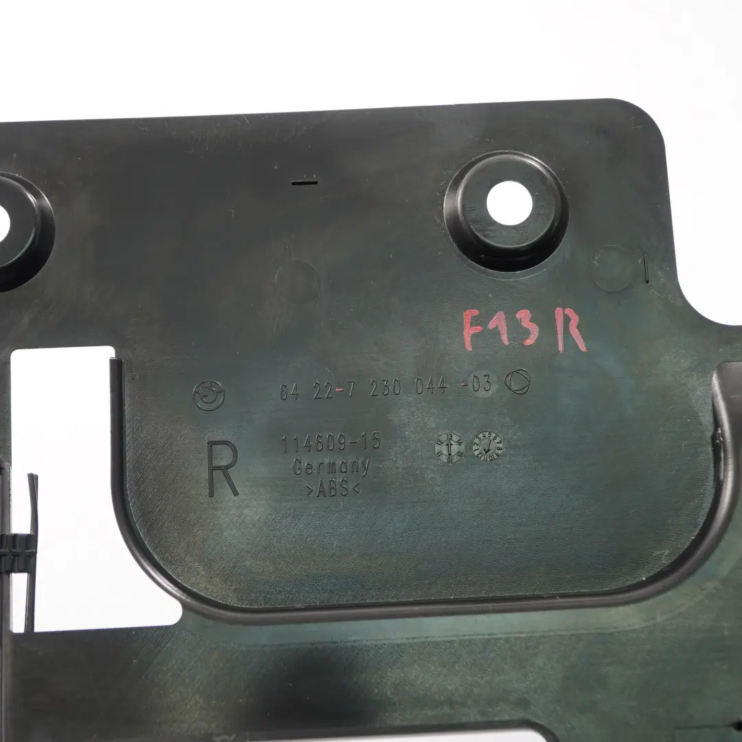 Conducto aire BMW F12 F13 Canal cubierta trasera derecha Interior cabina para con número de pieza 7230044 Conducto aire BMW F12 F13 Canal cubierta trasera derecha Interior cabina - SKU 7230044 - Número de pieza 7230044