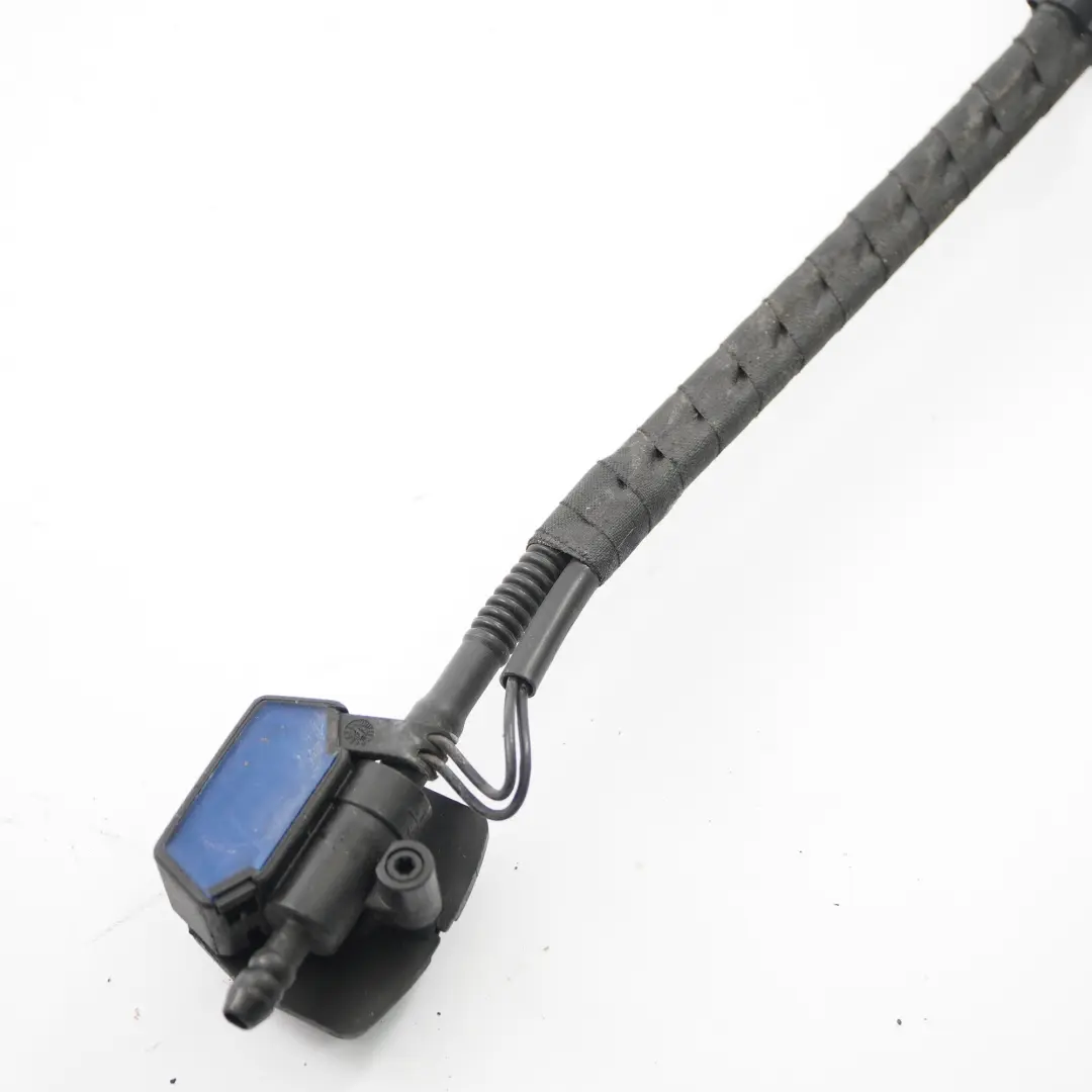 Buse Chaîne Système de Lavage de Pare-brise Jet Tuyau pour BMW F13 F12 F06 à propos du numéro de pièce 7230188 BMW F13 F12 F06 Buse Chaîne Système de Lavage de Pare-brise Jet Tuyau - SKU 7230188 - Numéro de pièce 7230188