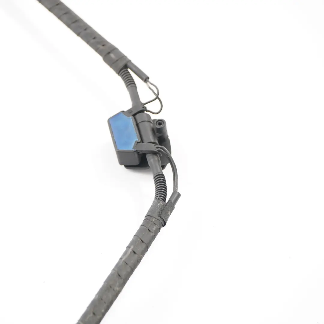 Nozzle Chain Windscreen Washer System Jet Hose to BMW F13 F12 F06 with Part number 7230188 BMW F13 F12 F06 Nozzle Chain Windscreen Washer System Jet Hose - SKU 7230188 - Part number 7230188