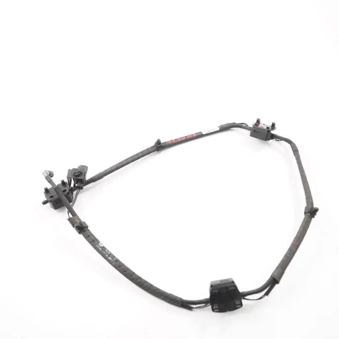 Nozzle Chain Windscreen Washer System Jet Hose to BMW F13 F12 F06 with Part number 7230188 BMW F13 F12 F06 Nozzle Chain Windscreen Washer System Jet Hose - SKU 7230188 - Part number 7230188