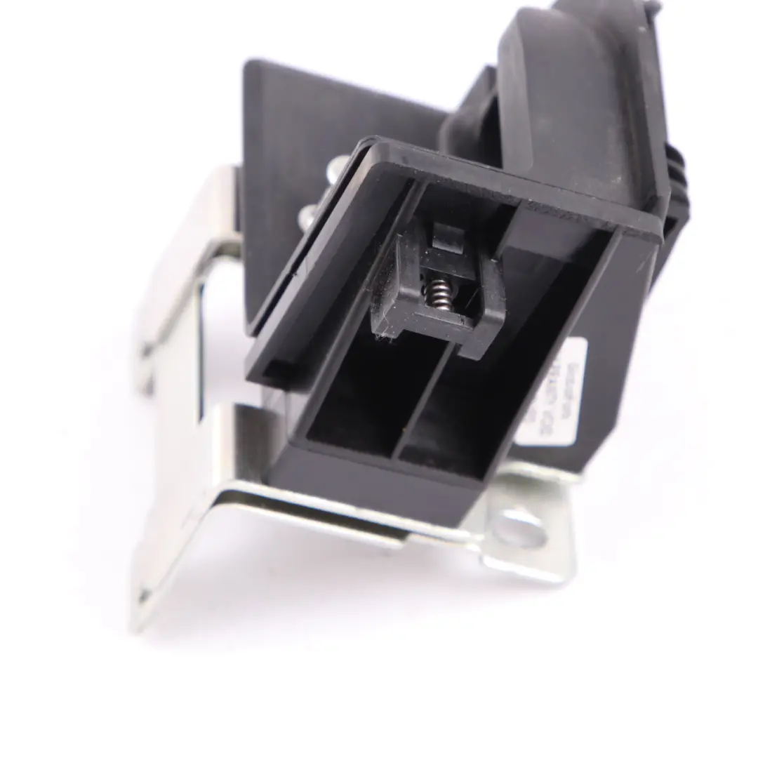 Holder Mounting Cover Roller Blind Left N/S Black to BMW X3 F25 with Part number 7230197 BMW X3 F25 Holder Mounting Cover Roller Blind Left N/S Black - SKU 7230197 - Part number 7230197