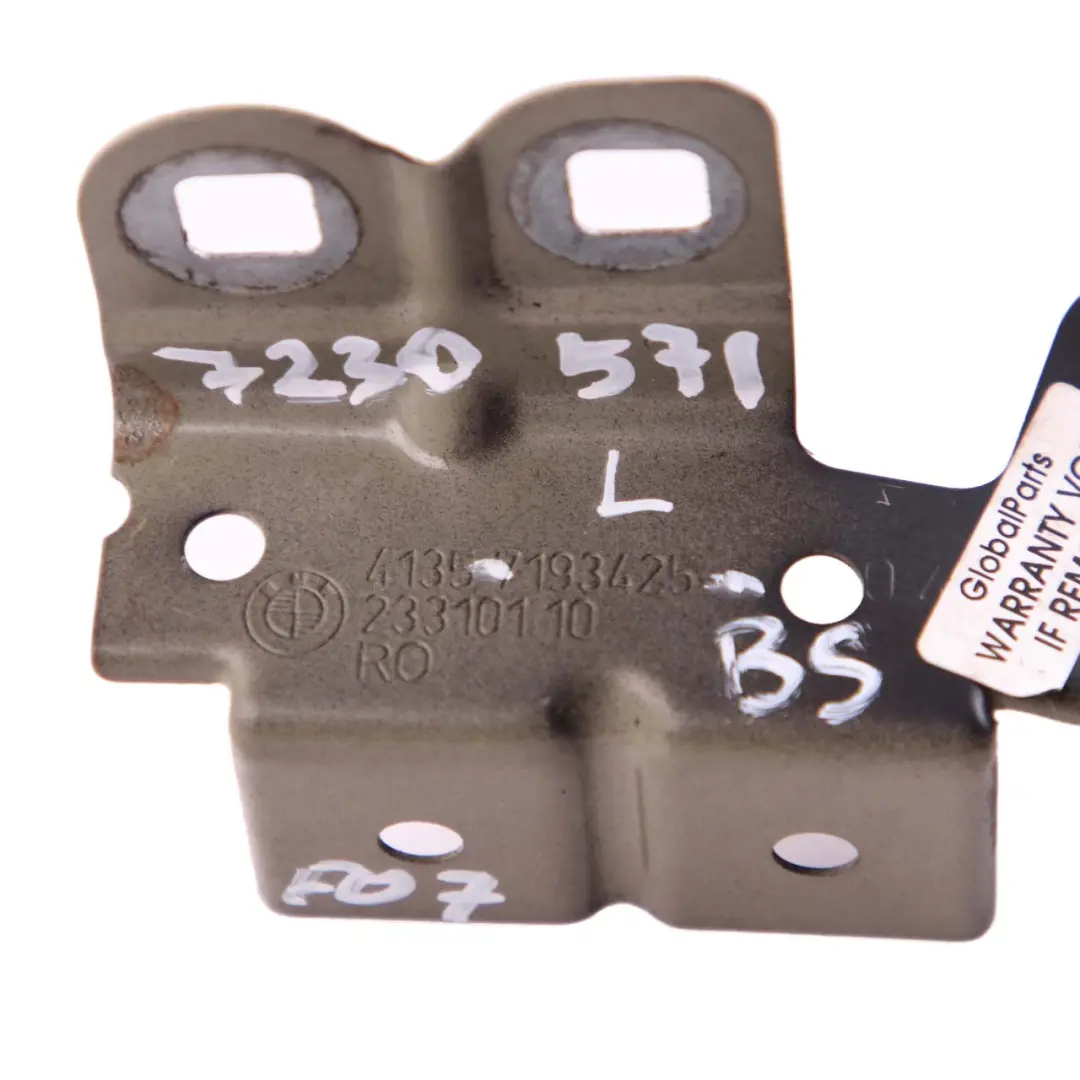 Staffa Pannello Anteriore Sinistro Nero Zaffiro Metallizzato 475 per BMW F07 con numero di parte 7230571 BMW F07 Staffa Pannello Anteriore Sinistro Nero Zaffiro Metallizzato 475 - SKU 7230571-BS - Numero di parte 7230571
