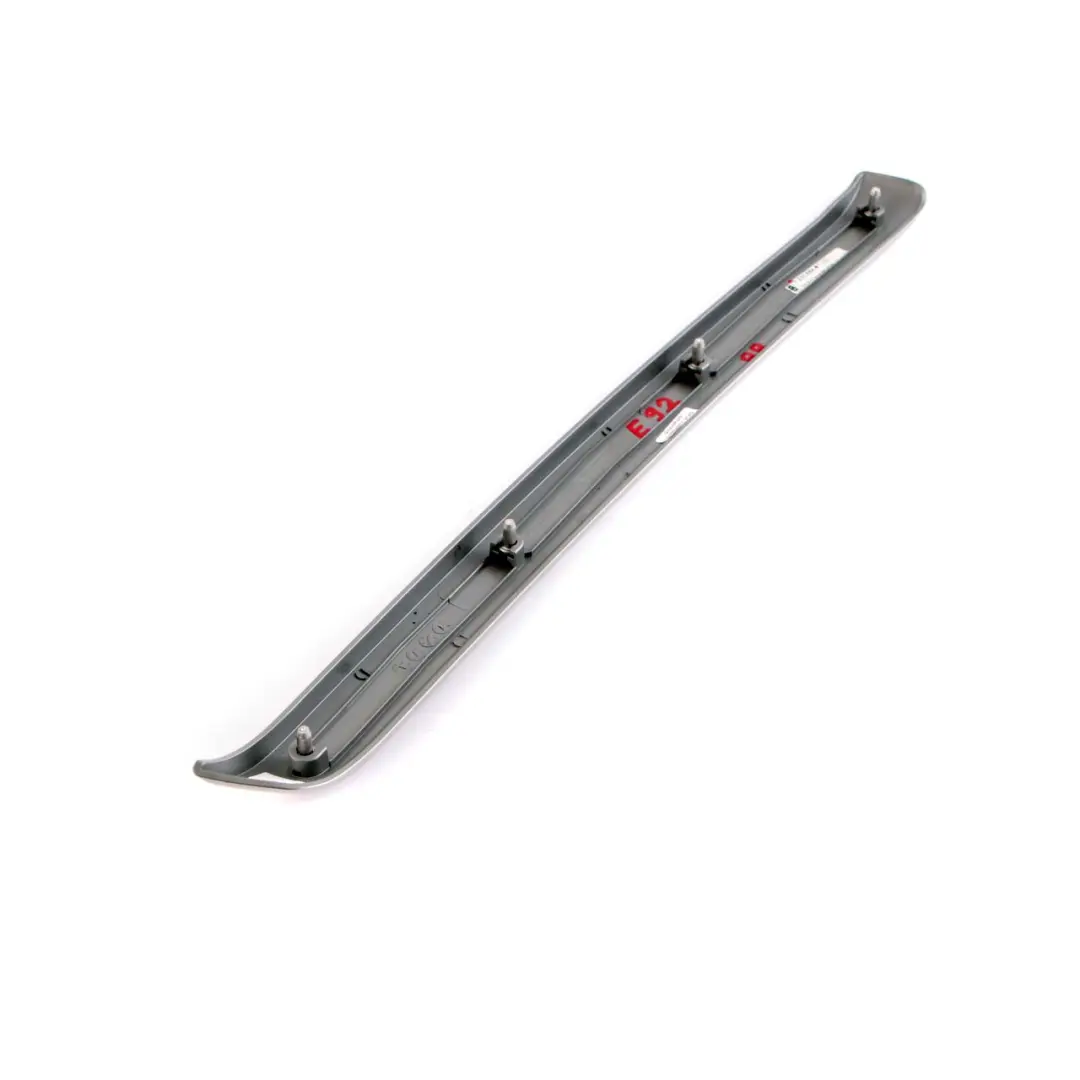 Bande Decorative Panneau Recouvrement Arriere Droit Satinsilber pour BMW E92 E93 LCI à propos du numéro de pièce 7230684 BMW E92 E93 LCI Bande Decorative Panneau Recouvrement Arriere Droit Satinsilber - SKU 7230684 - Numéro de pièce 7230684