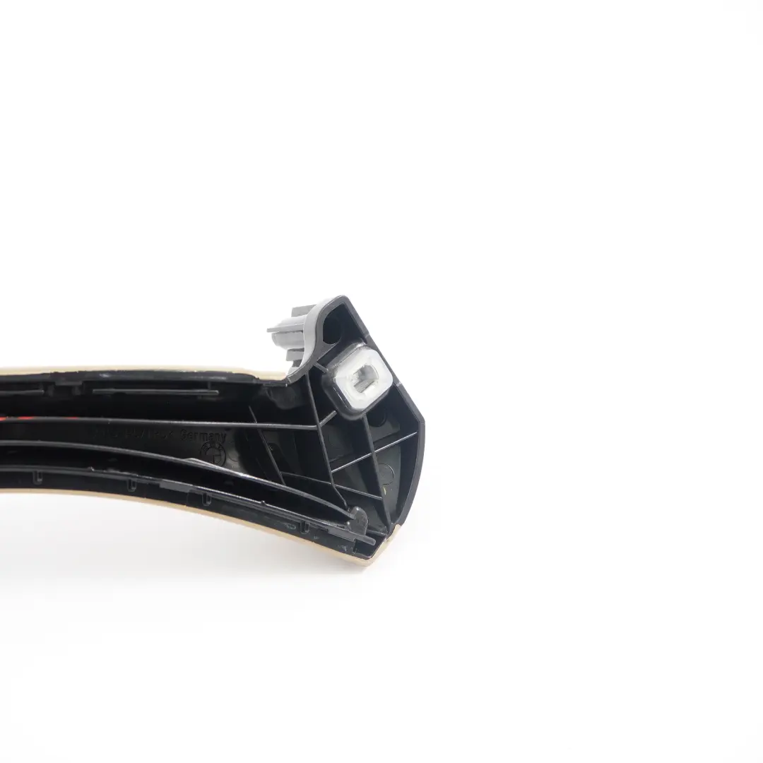 Uchwyt Rączka Plastik Drzwi Lewy Beż do BMW E90 E91 o numerze 7230853 BMW E90 E91 Uchwyt Rączka Plastik Drzwi Lewy Beż - SKU 7230853 - Numer Części 7230853