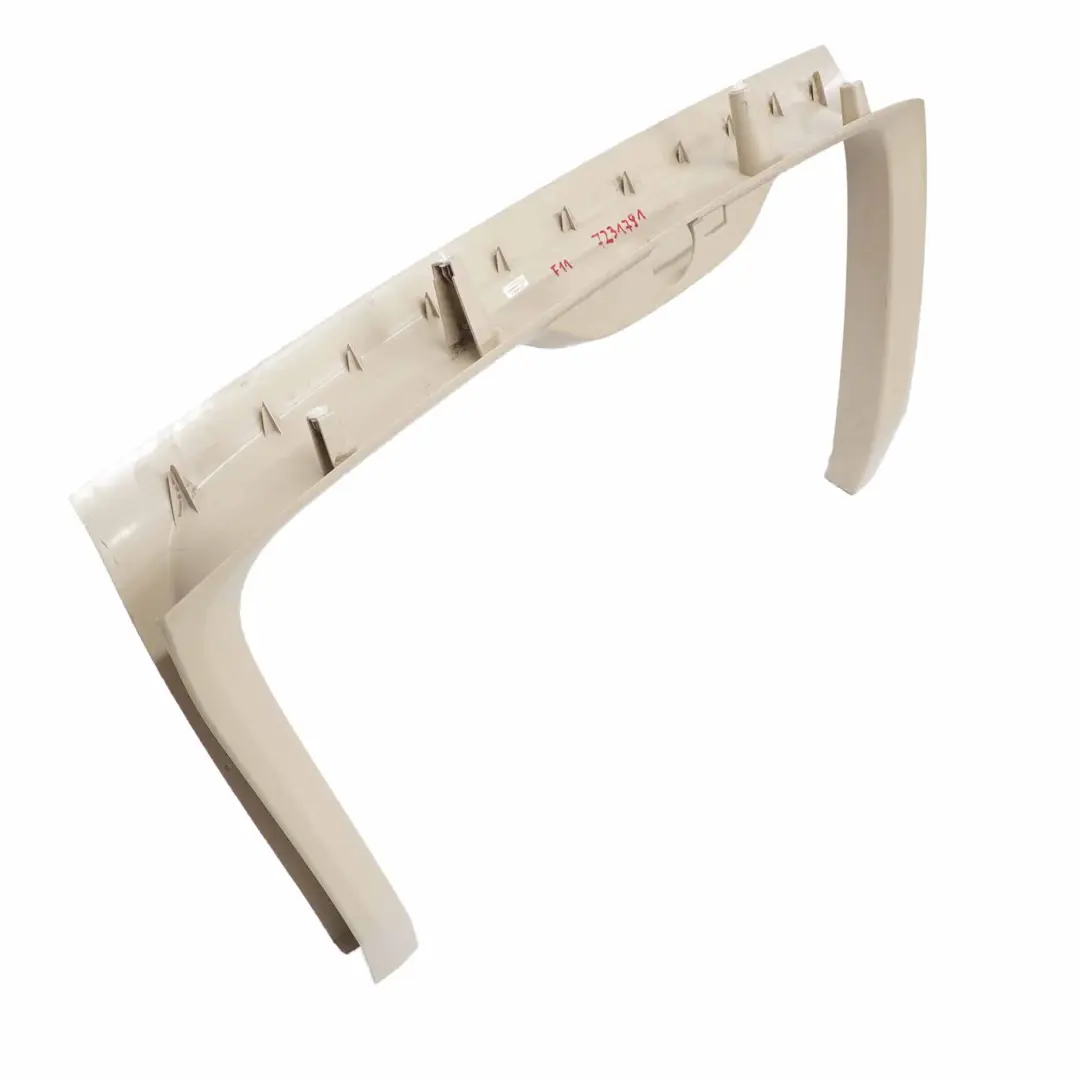 Osłona Tylnej Klapy Środkowa Górna Oyster do BMW F11 o numerze 7231791 BMW F11 Osłona Tylnej Klapy Środkowa Górna Oyster - SKU 7231791 - Numer Części 7231791