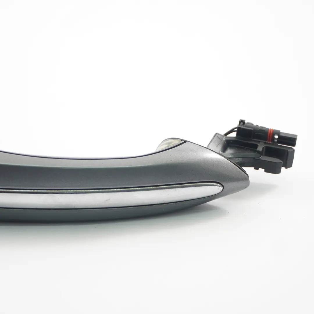 Maniglia porta BMW F10 F11 esterna di presa posteriore sinistra Space Grigio A52 per con numero di parte 7231929 Maniglia porta BMW F10 F11 esterna di presa posteriore sinistra Space Grigio A52 - SKU 7231929-SCG2 - Numero di parte 7231929