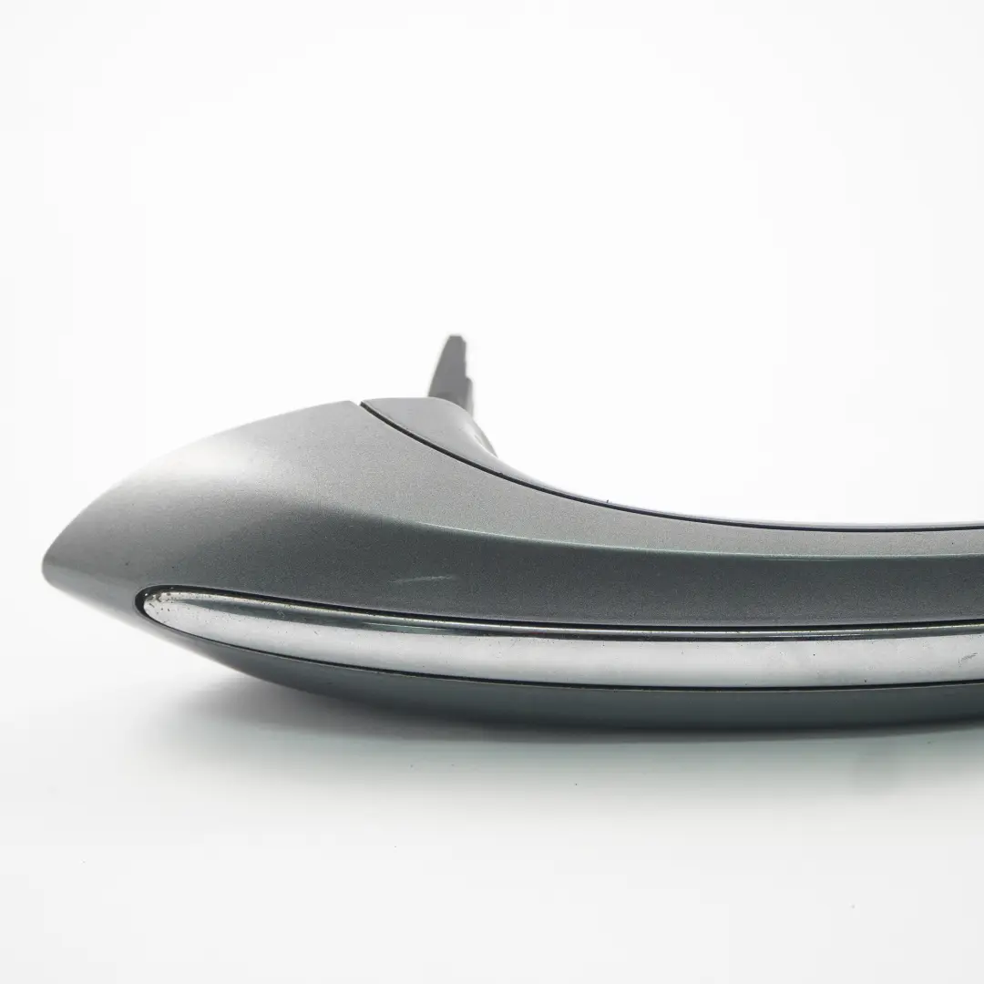 Tür griff BMW F10 F11 Außengriff hinten links Space Grau Metallic - A52 für mit Teilenummer 7231929 Tür griff BMW F10 F11 Außengriff hinten links Space Grau Metallic - A52 - SKU 7231929-SCG2 - Teilenummer 7231929