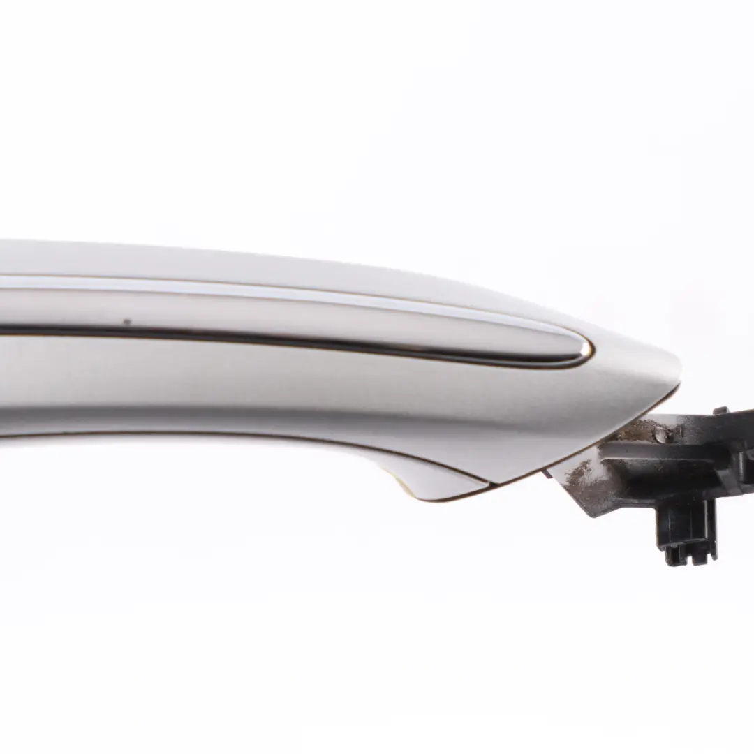 Tirador Puerta Agarre Exterior Trasero Izquierdo Titan Silver - 354 para BMW F01 F10 con número de pieza 7231929 BMW F01 F10 Tirador Puerta Agarre Exterior Trasero Izquierdo Titan Silver - 354 - SKU 7231929-TS - Número de pieza 7231929