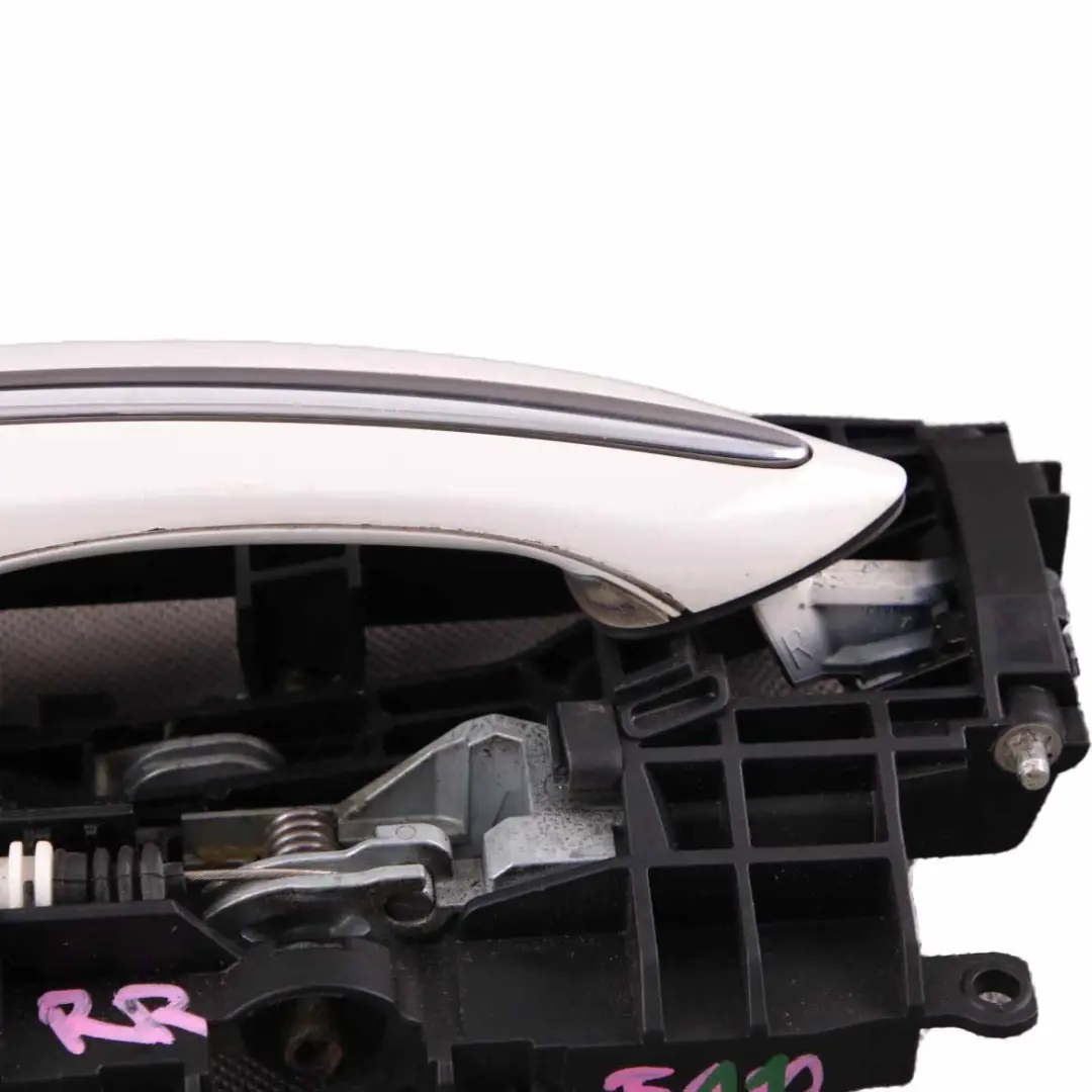 Door Handle BMW F10 F11 F01 Grab Outside Rear Right O/S Alpine White to with Part number 7231930 Door Handle BMW F10 F11 F01 Grab Outside Rear Right O/S Alpine White - SKU 7231930-AW - Part number 7231930